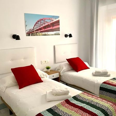My Home In Triana, Luminoso Y Acogedor Apartamento Sevilla Eksteriør bilde