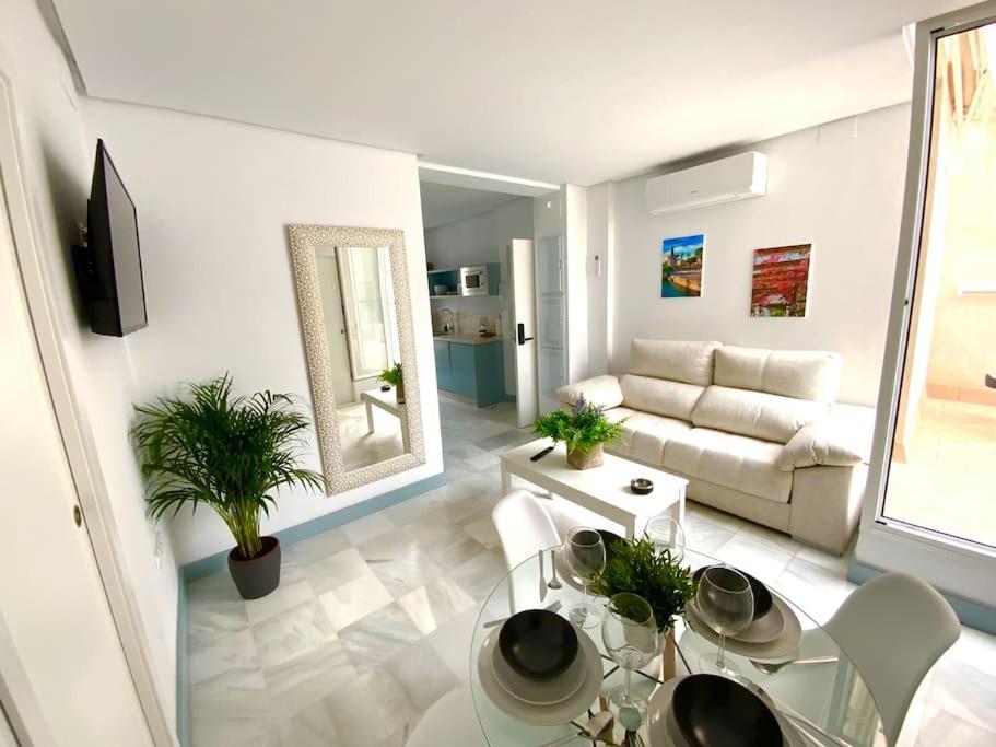 My Home In Triana, Luminoso Y Acogedor Apartamento Sevilla Eksteriør bilde